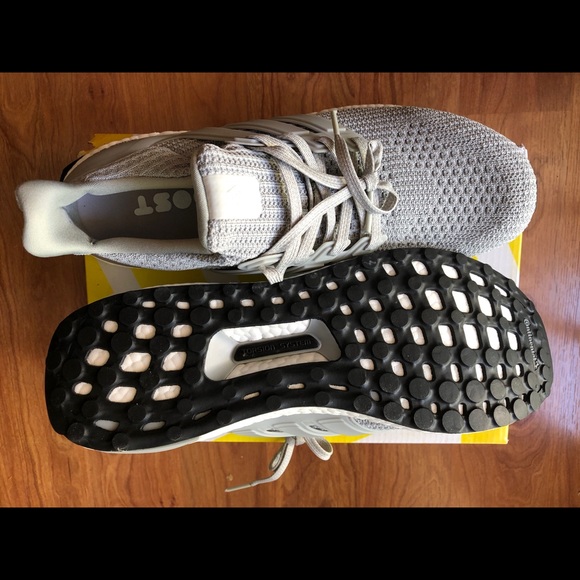 Ultra boost 4.0 grey - Picture 3 of 3